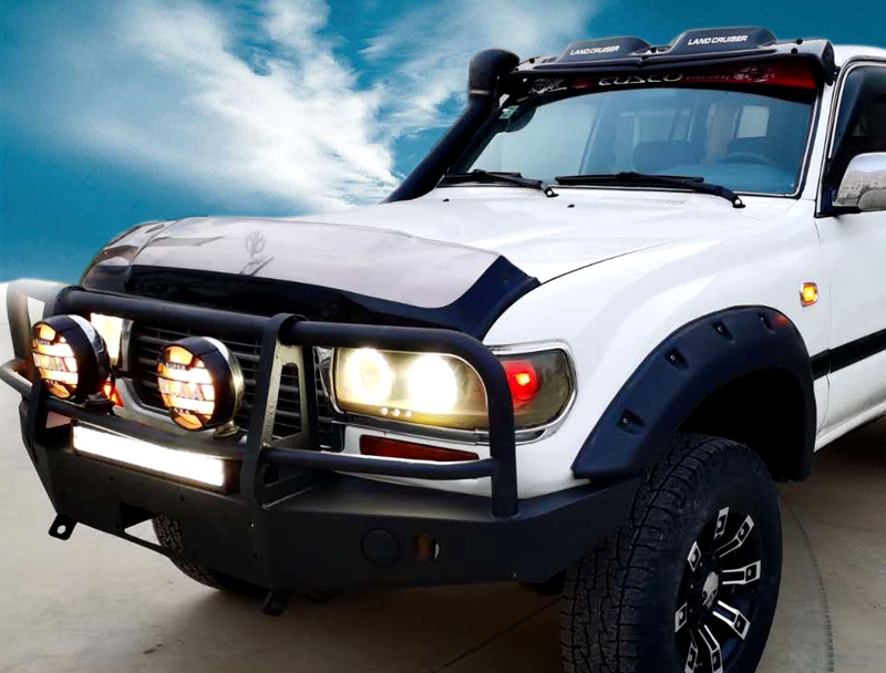 BugShields - stone/bug deflector for Toyota Land Cruiser 80 series