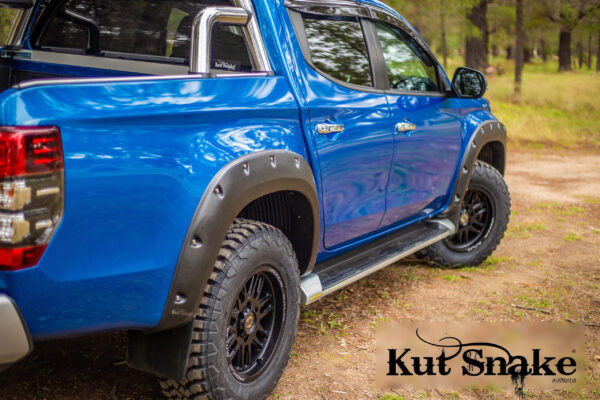 Kut-Snake Fender Flares Mitsubishi L200 MR RHS